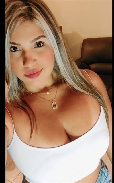 Krzysztofa, 18, Florence - Italy, Maid