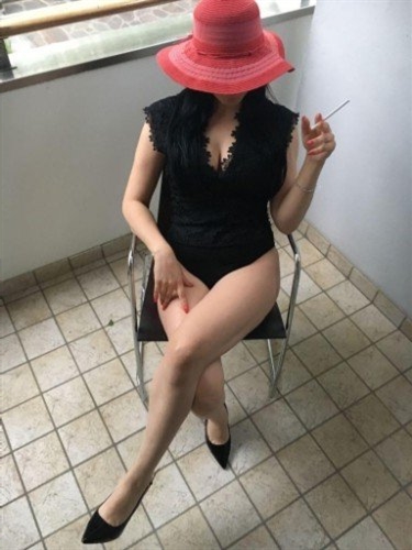 Peisi, 18, Liege - Belgium, Elite escort