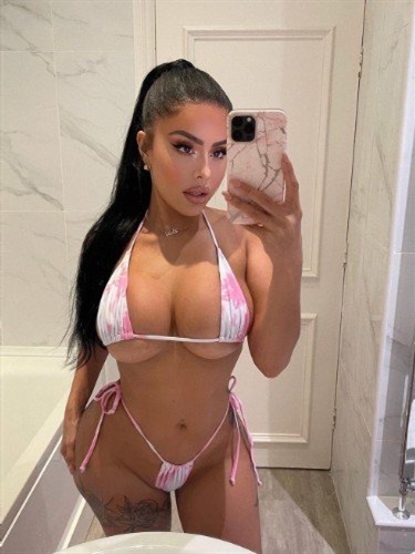 Escort Raayna 26yo, Ayia Napa / Cyprus